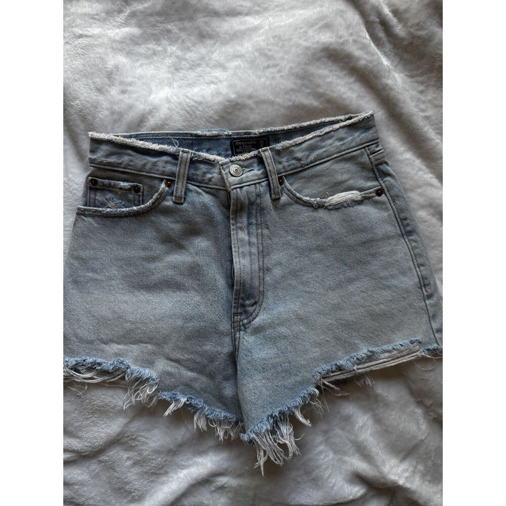 Abercrombie Annie High Rise Shorts Womens 25 Light Wash Distressed Frayed Denim